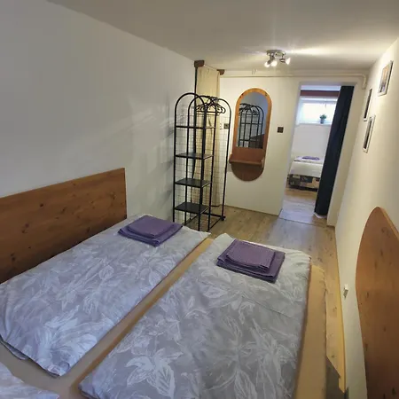 Astomo Apartment